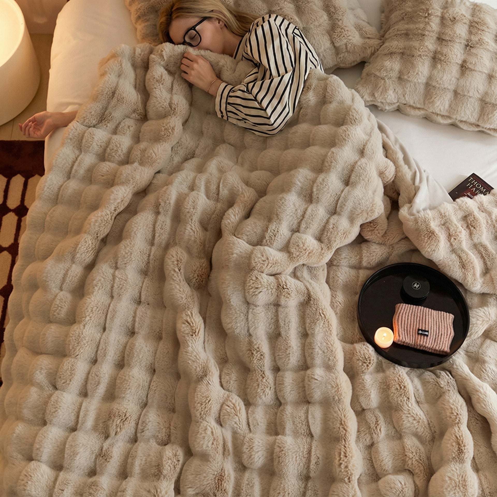 2-Pack Brown Luxury Tuscany Fleece Rabbit Fur Bubble Blanket (45 x 45 CM) - Double-Sided Thickened Soft Plush Bedding & Cushion Cover