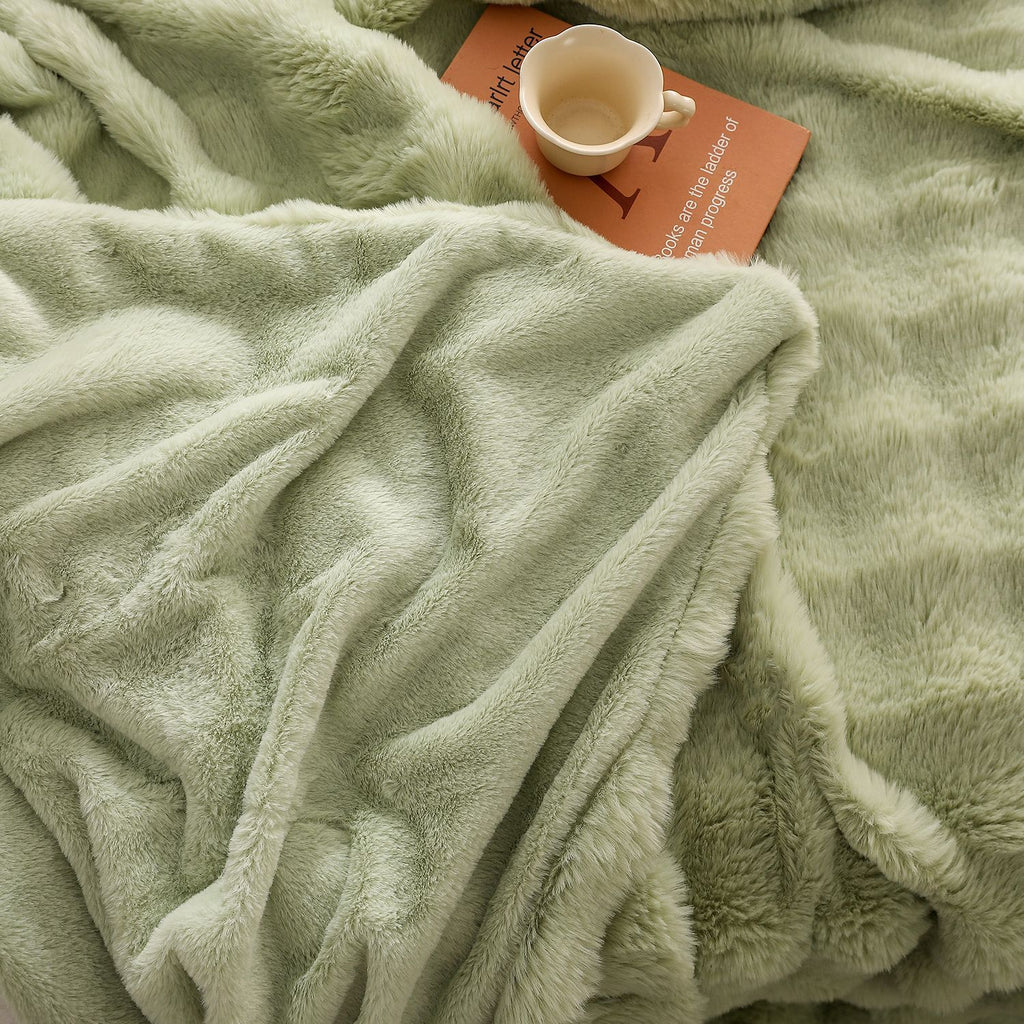 2-Pack Green Luxury Tuscany Fleece Rabbit Fur Bubble Blanket (45 x 45 CM) - Double-Sided Thickened Soft Plush Bedding & Cushion Cover
